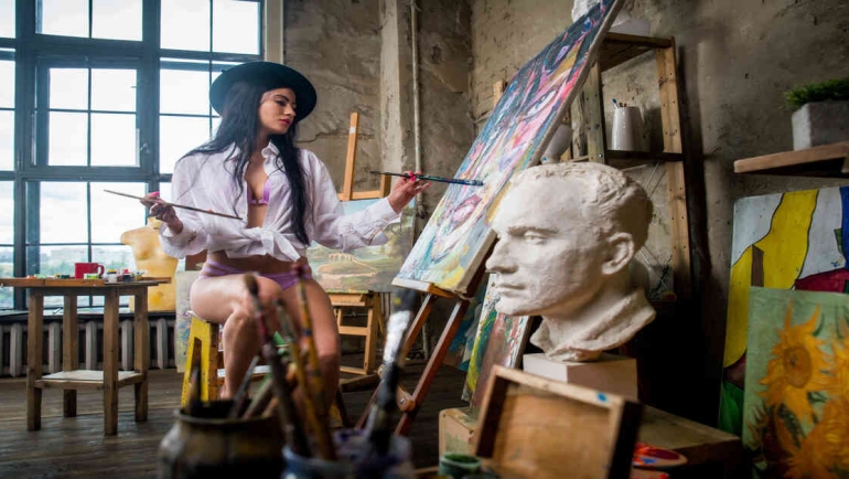 Iconic Artists: Pioneers of Cultural Transformation